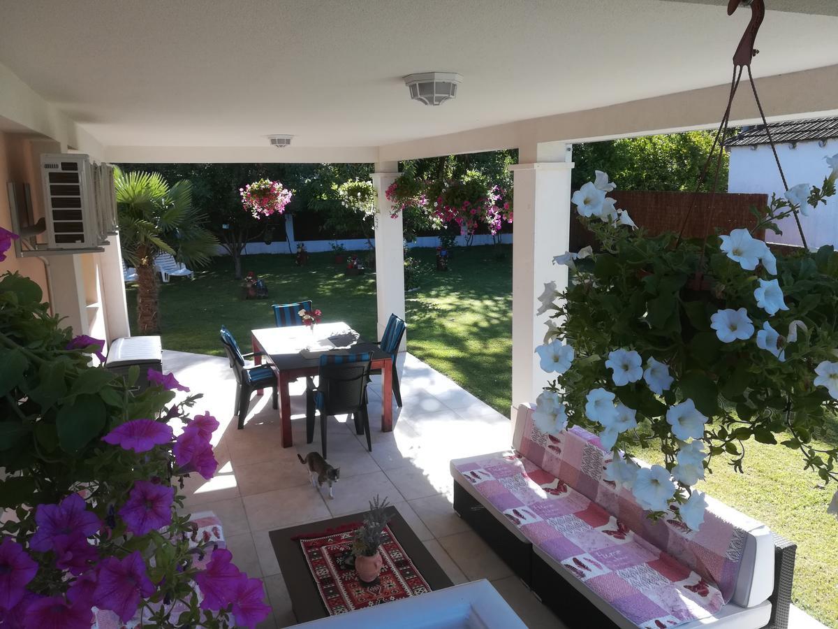 Riverside Guesthouse Pocitelj Exterior photo